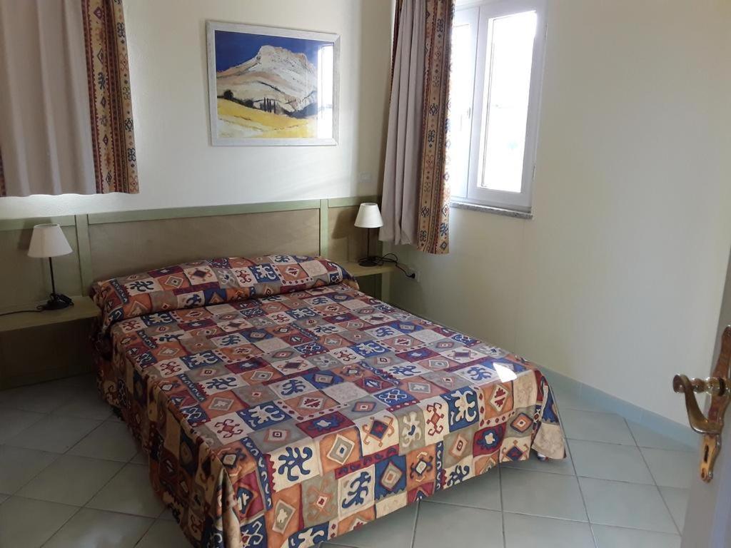 Apartament Rocciarossa Isola Rossa Zewnętrze zdjęcie